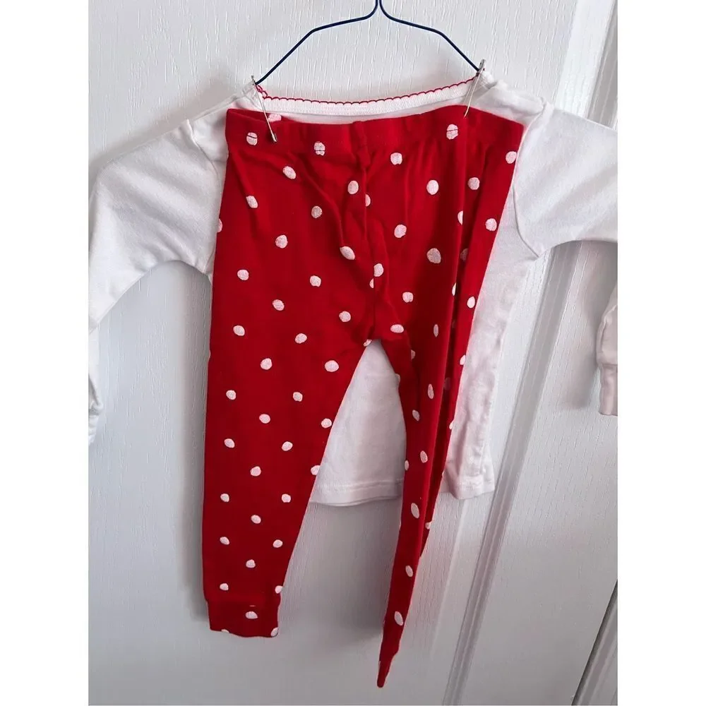 Carter’s girls Christmas Pajama set size 3T